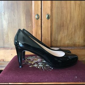 Cole Haan sz 9.5 Black Leather Patent Margo Pumps